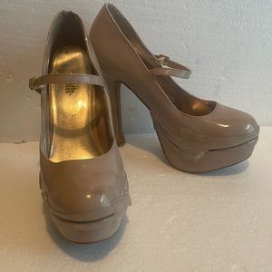 Charlotte Russe shifty platform ultra high heels nude formal women’s size 8